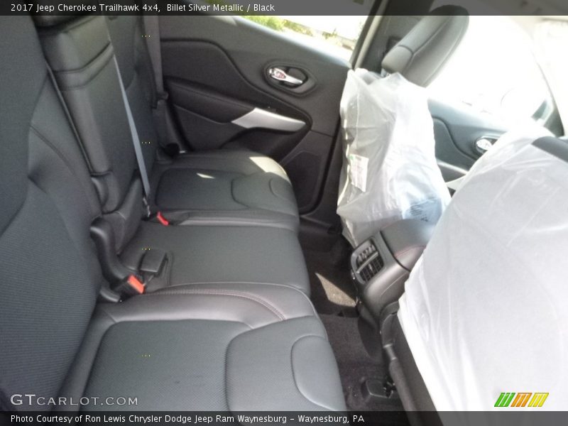 Billet Silver Metallic / Black 2017 Jeep Cherokee Trailhawk 4x4