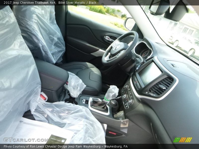 Billet Silver Metallic / Black 2017 Jeep Cherokee Trailhawk 4x4