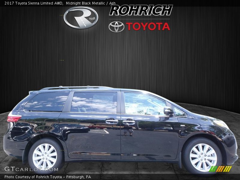 Midnight Black Metallic / Ash 2017 Toyota Sienna Limited AWD
