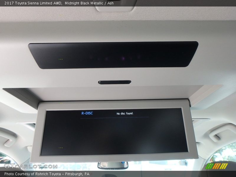 Midnight Black Metallic / Ash 2017 Toyota Sienna Limited AWD