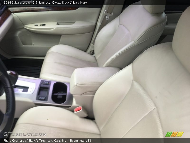 Crystal Black Silica / Ivory 2014 Subaru Legacy 2.5i Limited