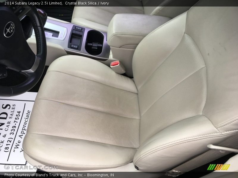 Crystal Black Silica / Ivory 2014 Subaru Legacy 2.5i Limited