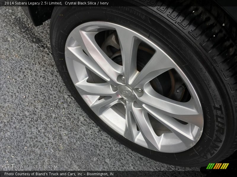 Crystal Black Silica / Ivory 2014 Subaru Legacy 2.5i Limited