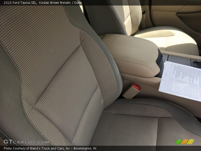 Kodiak Brown Metallic / Dune 2013 Ford Taurus SEL