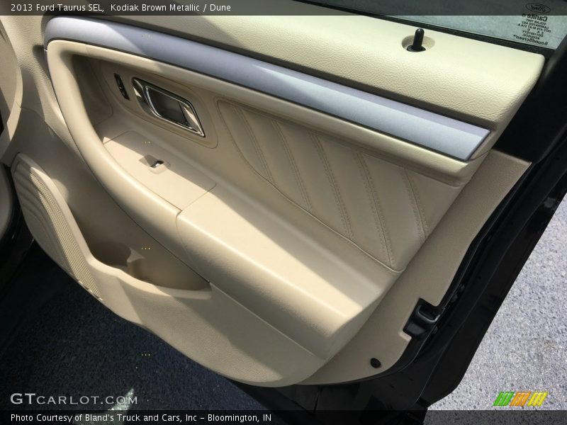 Kodiak Brown Metallic / Dune 2013 Ford Taurus SEL