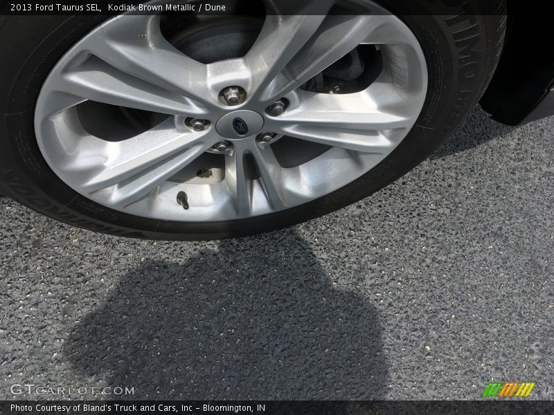 Kodiak Brown Metallic / Dune 2013 Ford Taurus SEL