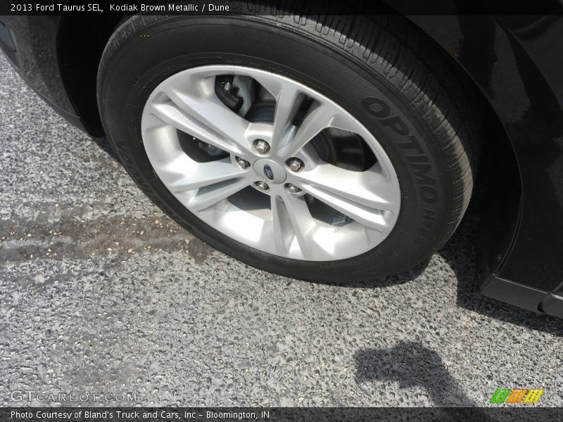 Kodiak Brown Metallic / Dune 2013 Ford Taurus SEL