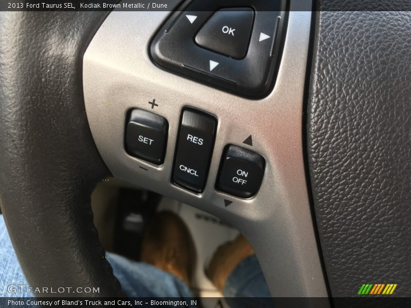 Kodiak Brown Metallic / Dune 2013 Ford Taurus SEL