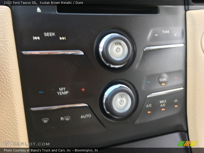 Kodiak Brown Metallic / Dune 2013 Ford Taurus SEL