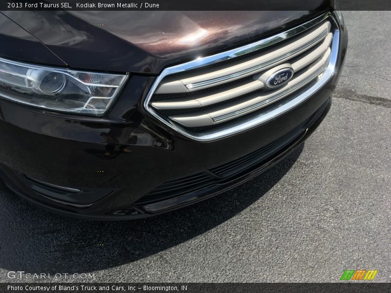 Kodiak Brown Metallic / Dune 2013 Ford Taurus SEL