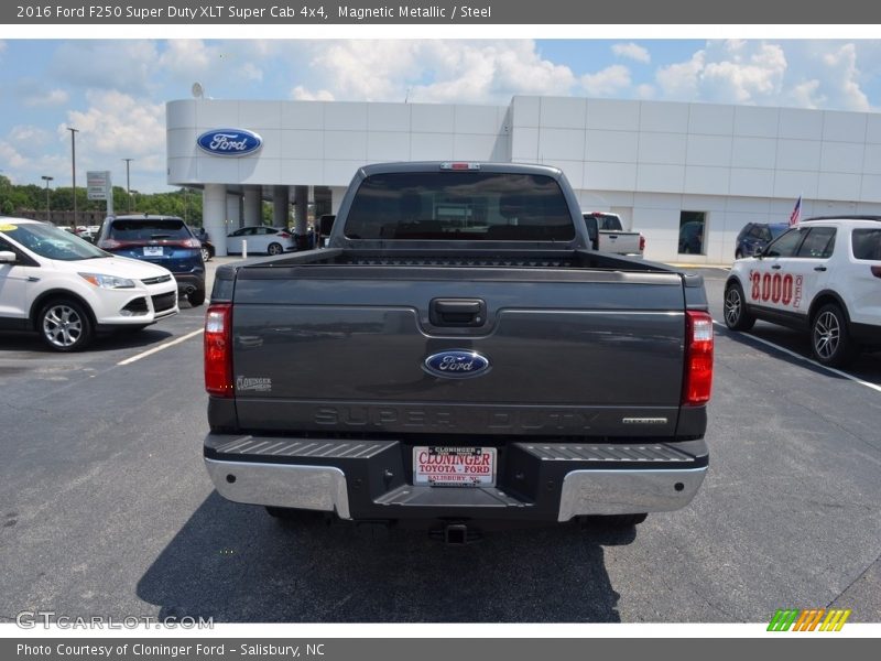 Magnetic Metallic / Steel 2016 Ford F250 Super Duty XLT Super Cab 4x4