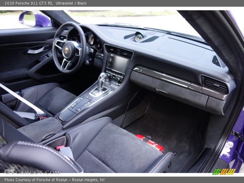 Dashboard of 2016 911 GT3 RS