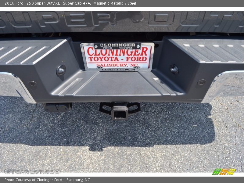 Magnetic Metallic / Steel 2016 Ford F250 Super Duty XLT Super Cab 4x4