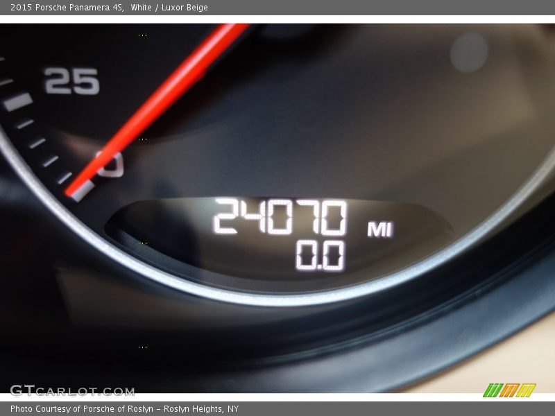 White / Luxor Beige 2015 Porsche Panamera 4S