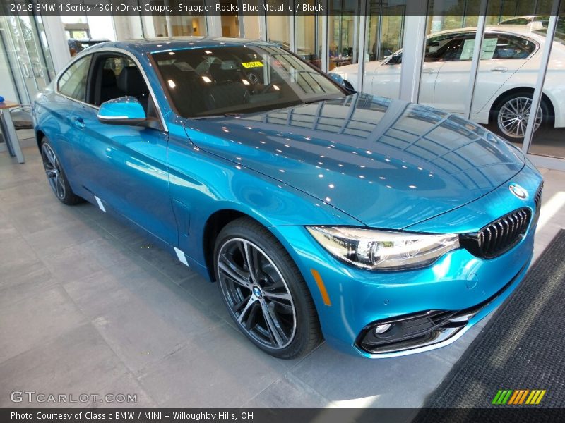 Front 3/4 View of 2018 4 Series 430i xDrive Coupe