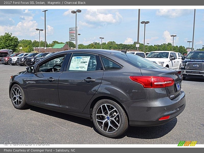Magnetic / Charcoal Black 2017 Ford Focus SEL Sedan