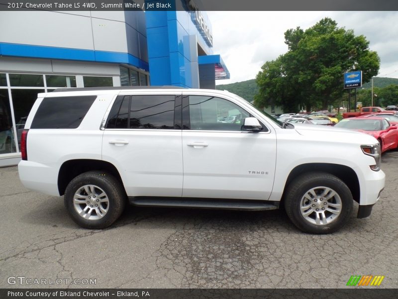 Summit White / Jet Black 2017 Chevrolet Tahoe LS 4WD