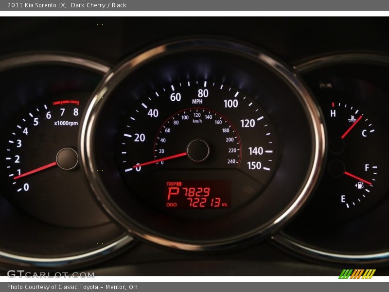 Dark Cherry / Black 2011 Kia Sorento LX