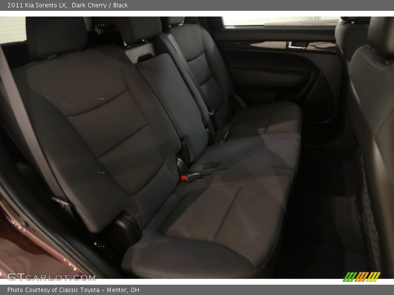 Dark Cherry / Black 2011 Kia Sorento LX