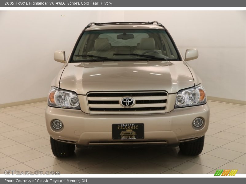 Sonora Gold Pearl / Ivory 2005 Toyota Highlander V6 4WD