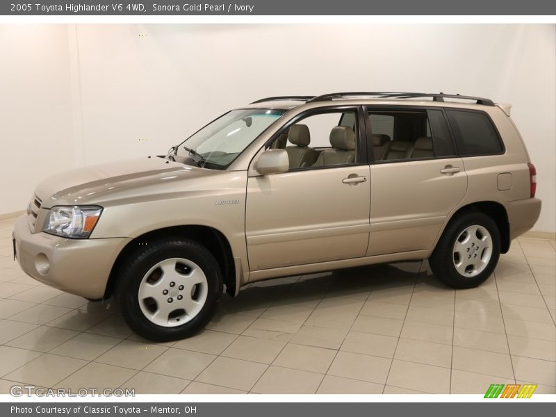 Sonora Gold Pearl / Ivory 2005 Toyota Highlander V6 4WD