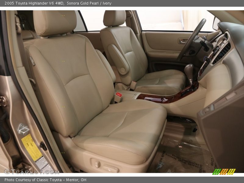Sonora Gold Pearl / Ivory 2005 Toyota Highlander V6 4WD