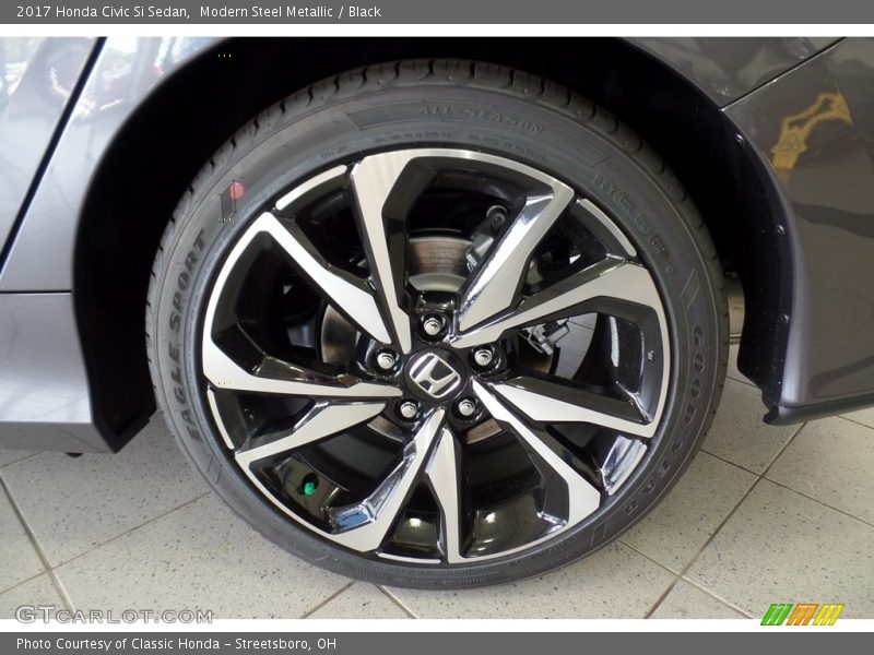Modern Steel Metallic / Black 2017 Honda Civic Si Sedan