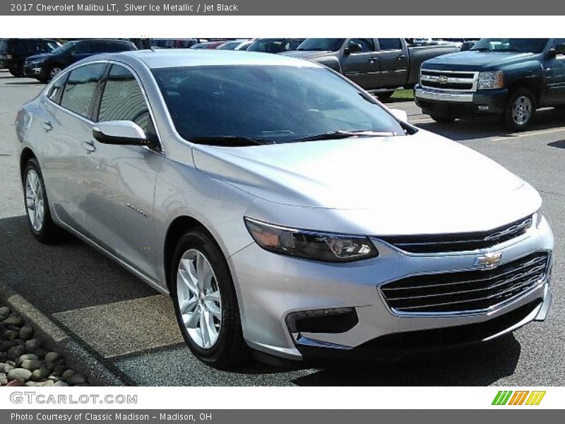 Silver Ice Metallic / Jet Black 2017 Chevrolet Malibu LT