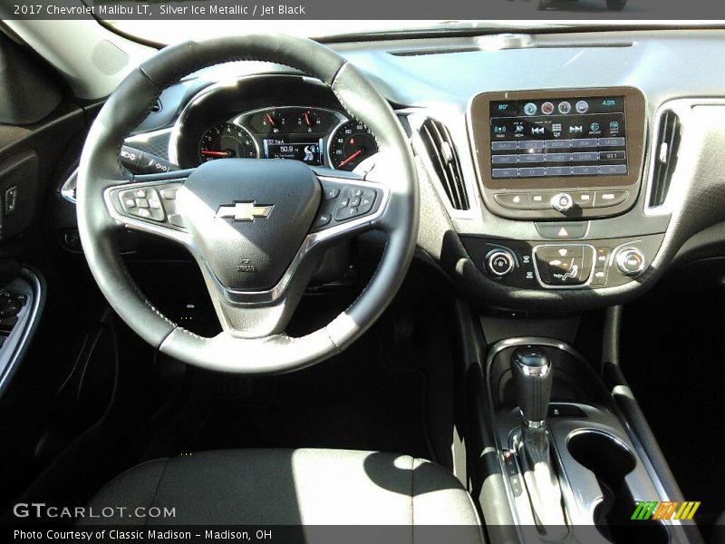 Silver Ice Metallic / Jet Black 2017 Chevrolet Malibu LT
