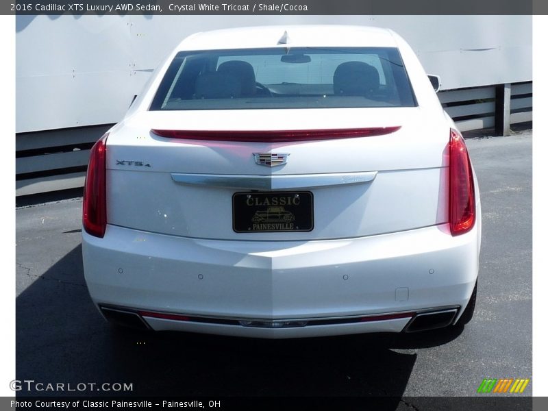 Crystal White Tricoat / Shale/Cocoa 2016 Cadillac XTS Luxury AWD Sedan