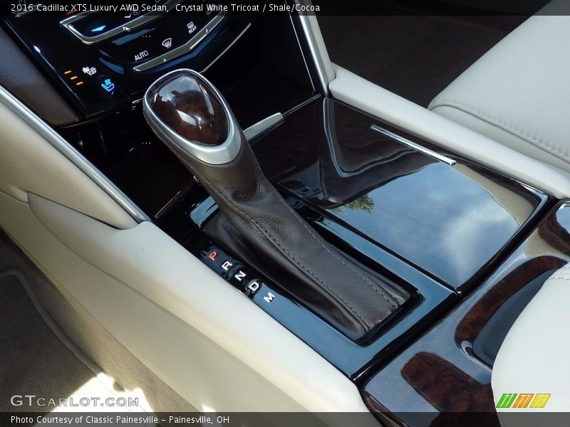 Crystal White Tricoat / Shale/Cocoa 2016 Cadillac XTS Luxury AWD Sedan