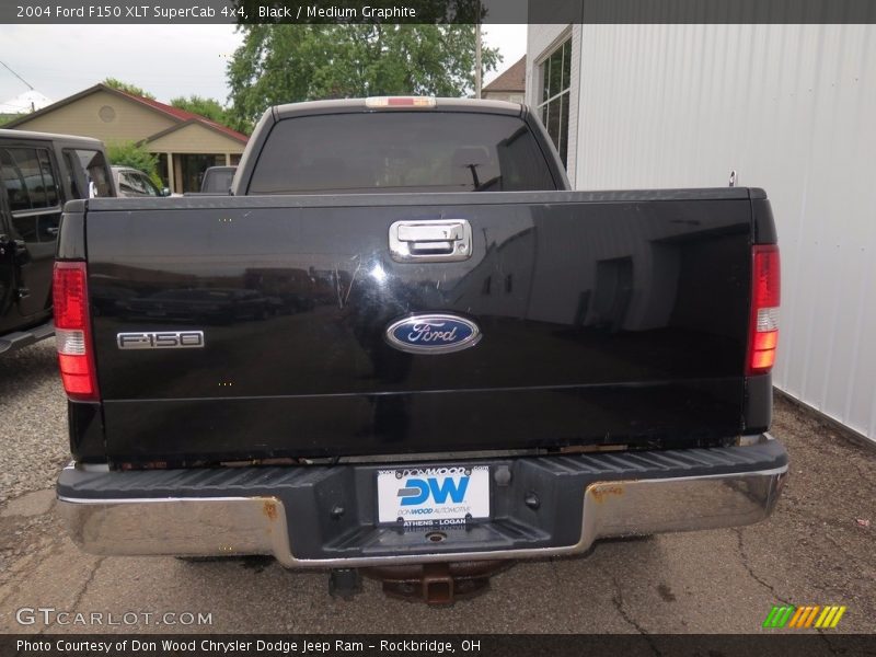 Black / Medium Graphite 2004 Ford F150 XLT SuperCab 4x4