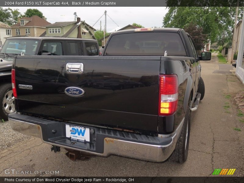 Black / Medium Graphite 2004 Ford F150 XLT SuperCab 4x4