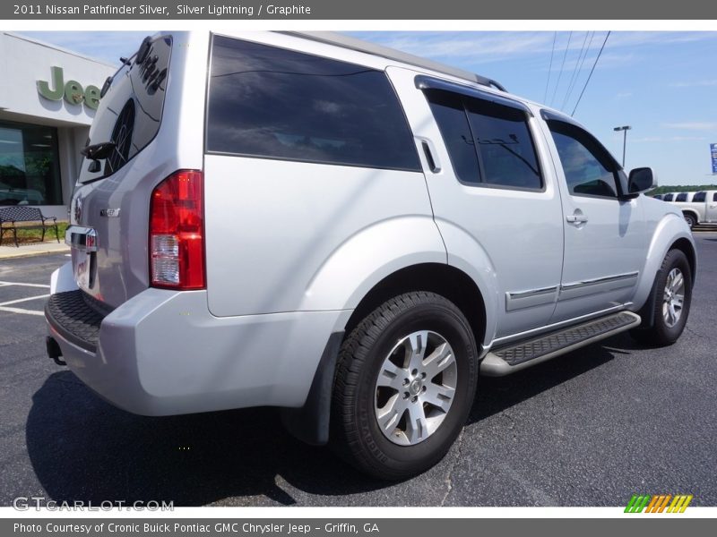Silver Lightning / Graphite 2011 Nissan Pathfinder Silver