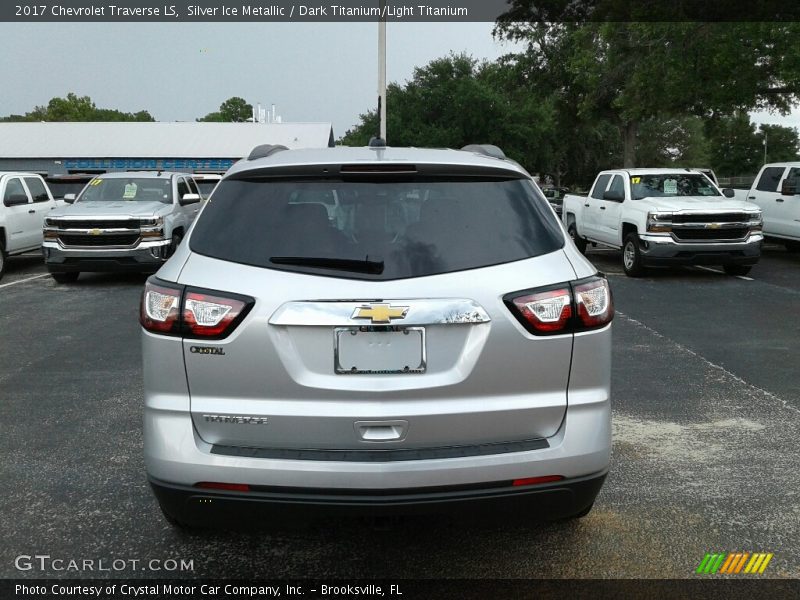 Silver Ice Metallic / Dark Titanium/Light Titanium 2017 Chevrolet Traverse LS
