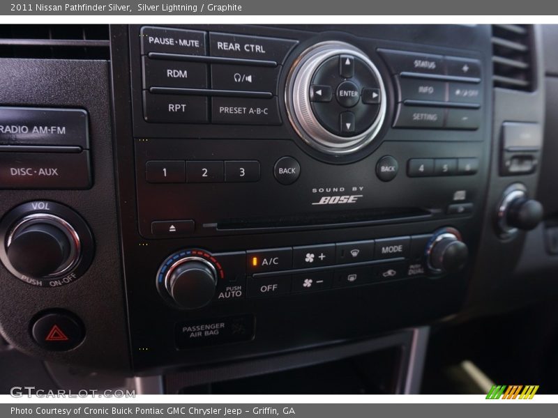 Silver Lightning / Graphite 2011 Nissan Pathfinder Silver