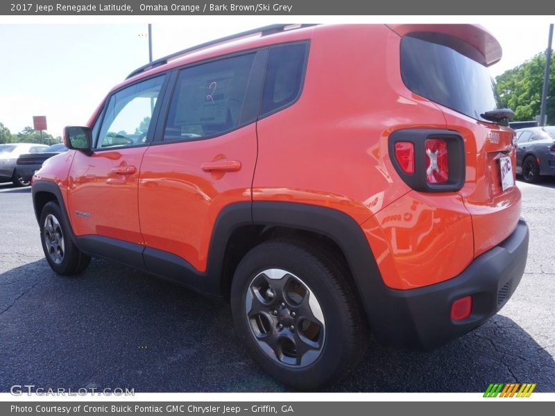 Omaha Orange / Bark Brown/Ski Grey 2017 Jeep Renegade Latitude