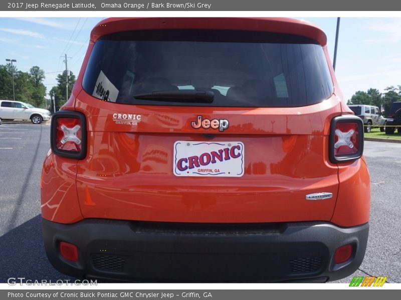 Omaha Orange / Bark Brown/Ski Grey 2017 Jeep Renegade Latitude