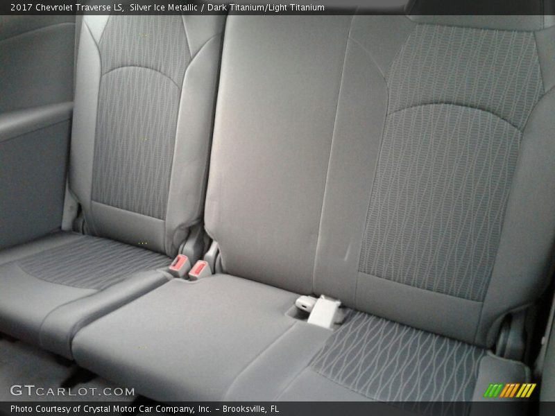 Silver Ice Metallic / Dark Titanium/Light Titanium 2017 Chevrolet Traverse LS