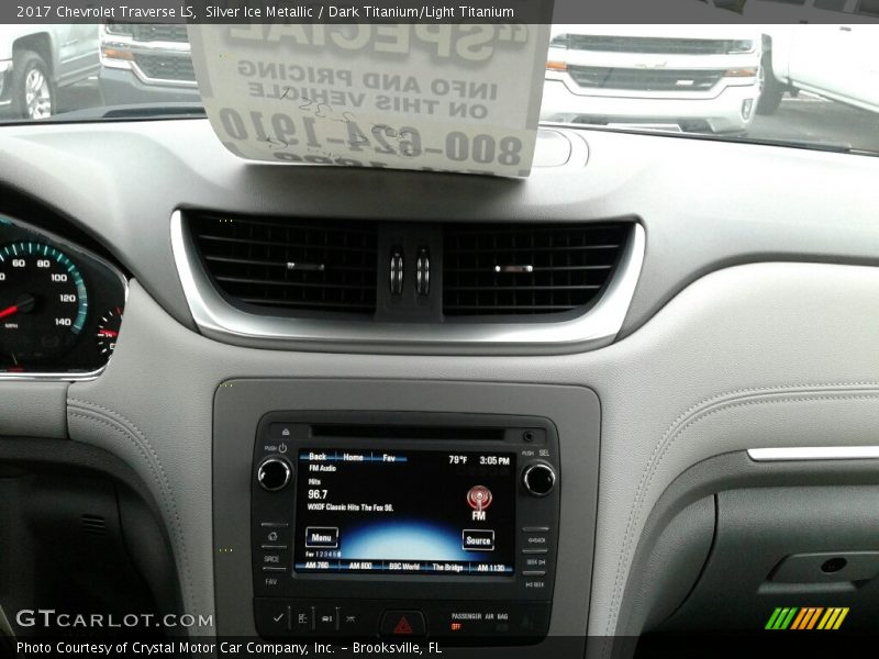 Silver Ice Metallic / Dark Titanium/Light Titanium 2017 Chevrolet Traverse LS
