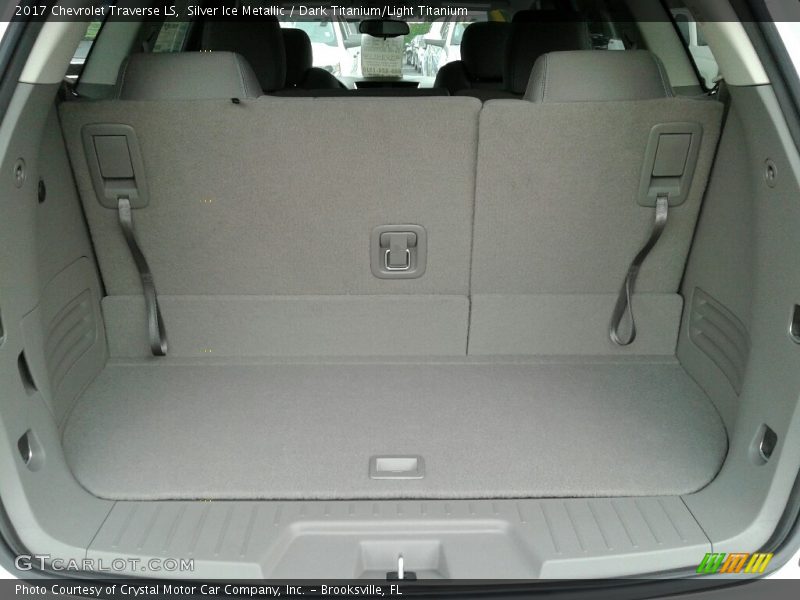 Silver Ice Metallic / Dark Titanium/Light Titanium 2017 Chevrolet Traverse LS