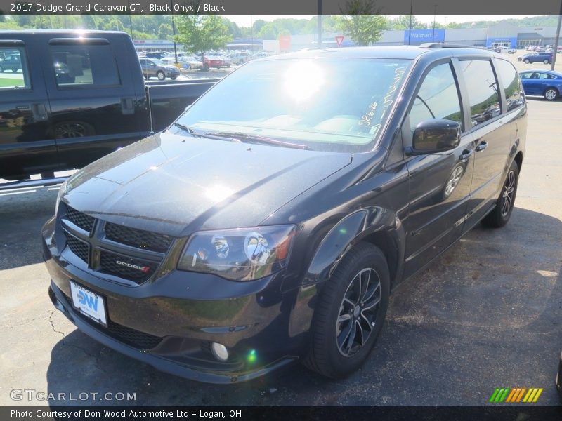 Black Onyx / Black 2017 Dodge Grand Caravan GT