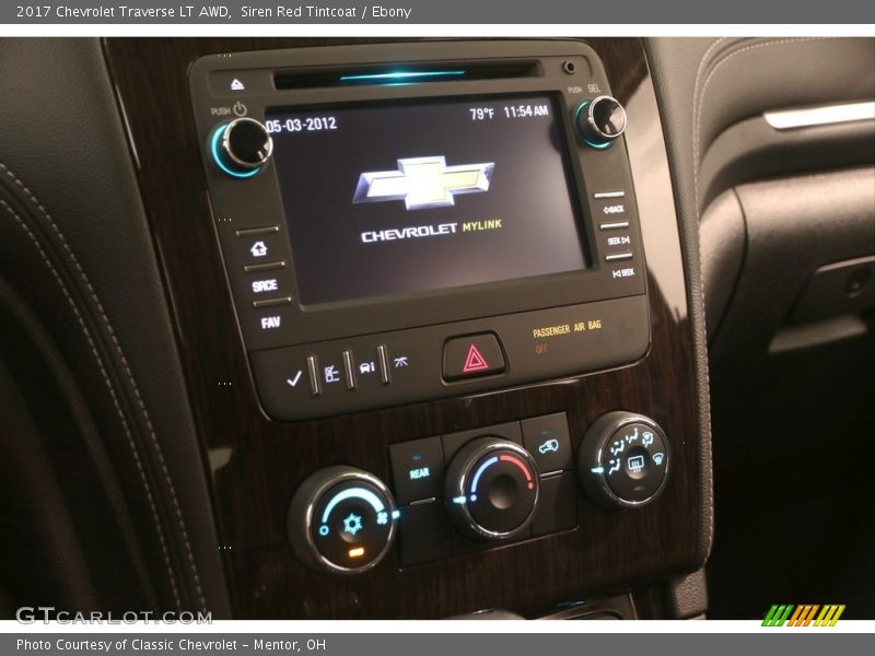 Siren Red Tintcoat / Ebony 2017 Chevrolet Traverse LT AWD