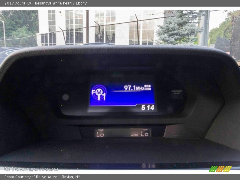 Bellanova White Pearl / Ebony 2017 Acura ILX