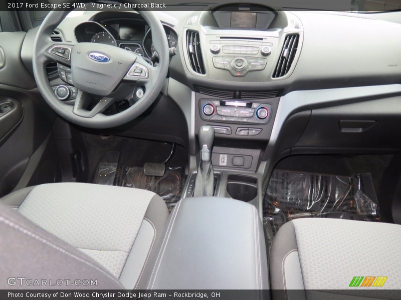 Magnetic / Charcoal Black 2017 Ford Escape SE 4WD