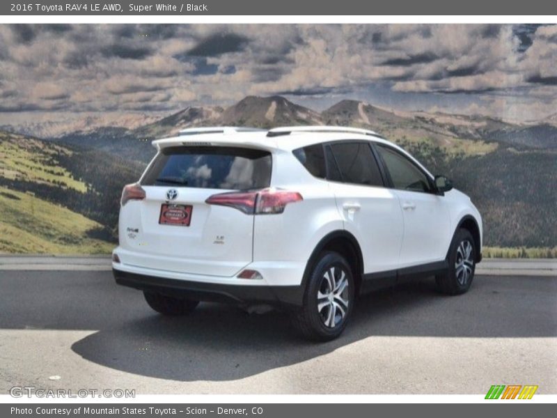 Super White / Black 2016 Toyota RAV4 LE AWD
