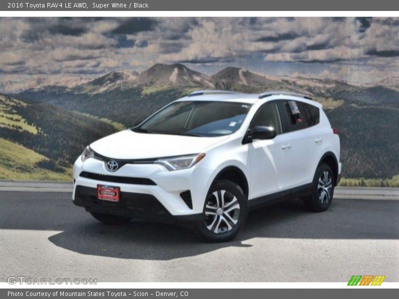 Super White / Black 2016 Toyota RAV4 LE AWD