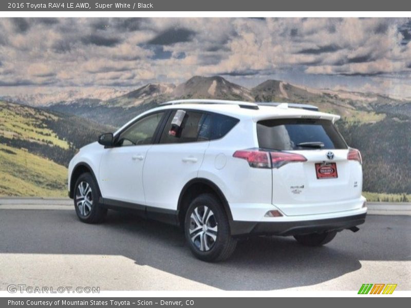 Super White / Black 2016 Toyota RAV4 LE AWD