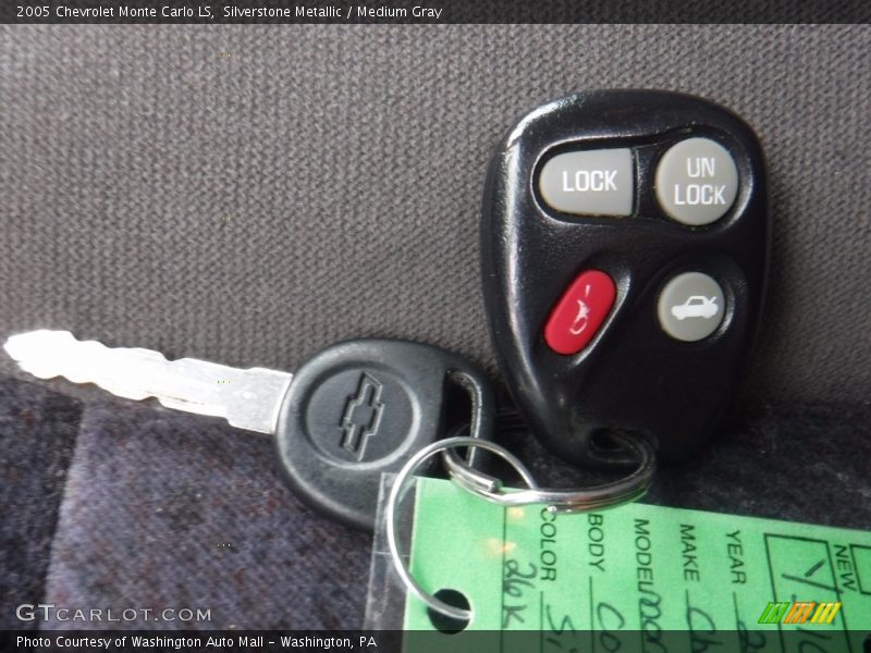 Silverstone Metallic / Medium Gray 2005 Chevrolet Monte Carlo LS