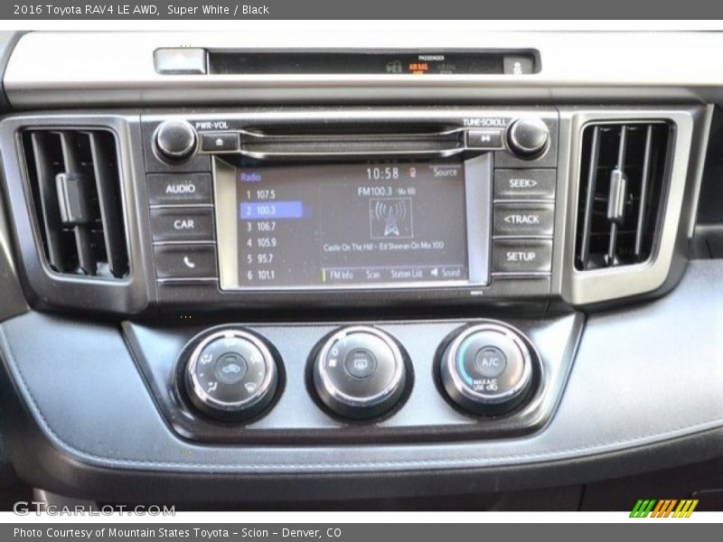 Super White / Black 2016 Toyota RAV4 LE AWD